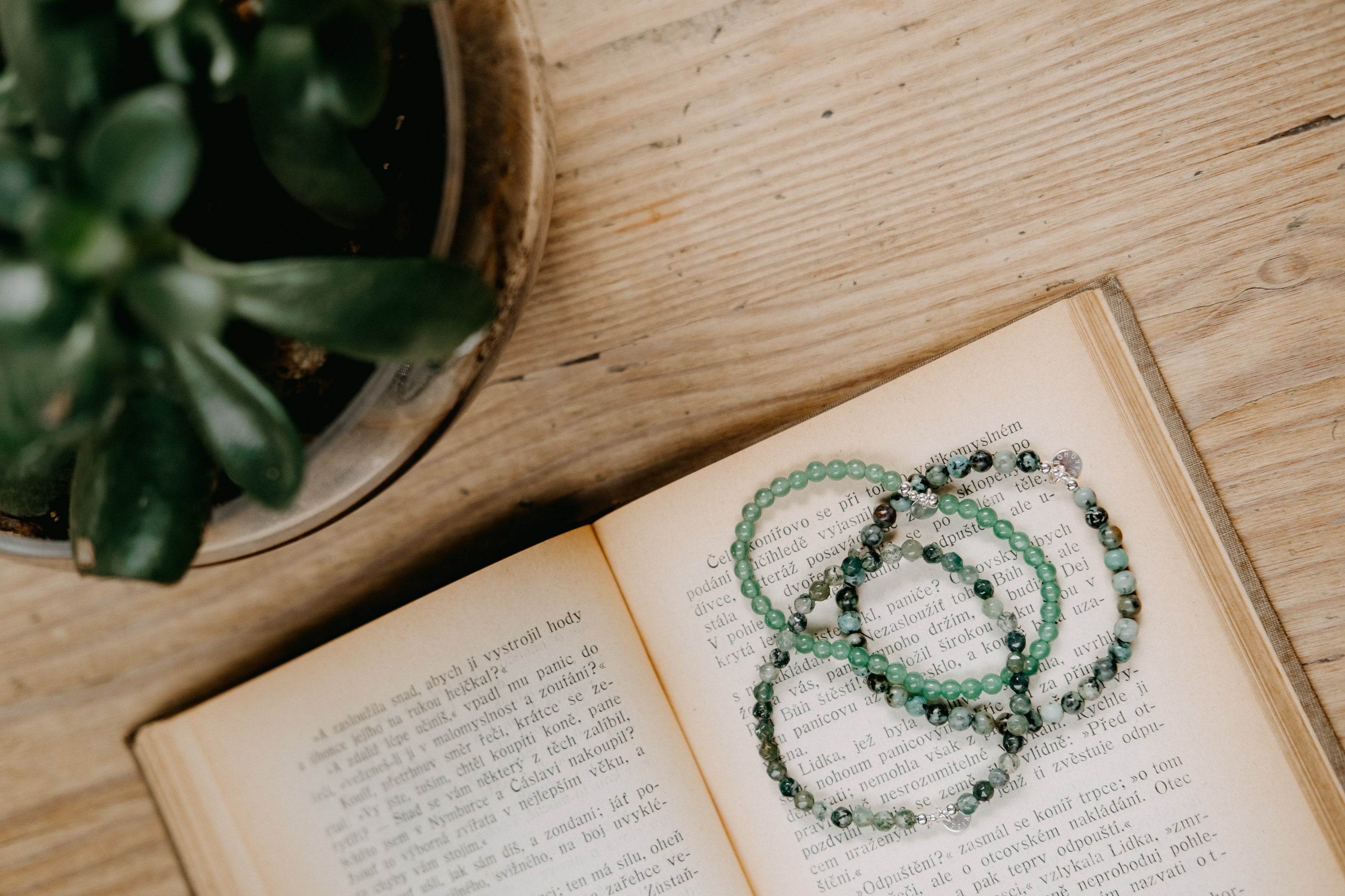 Achát - Původ a účinky