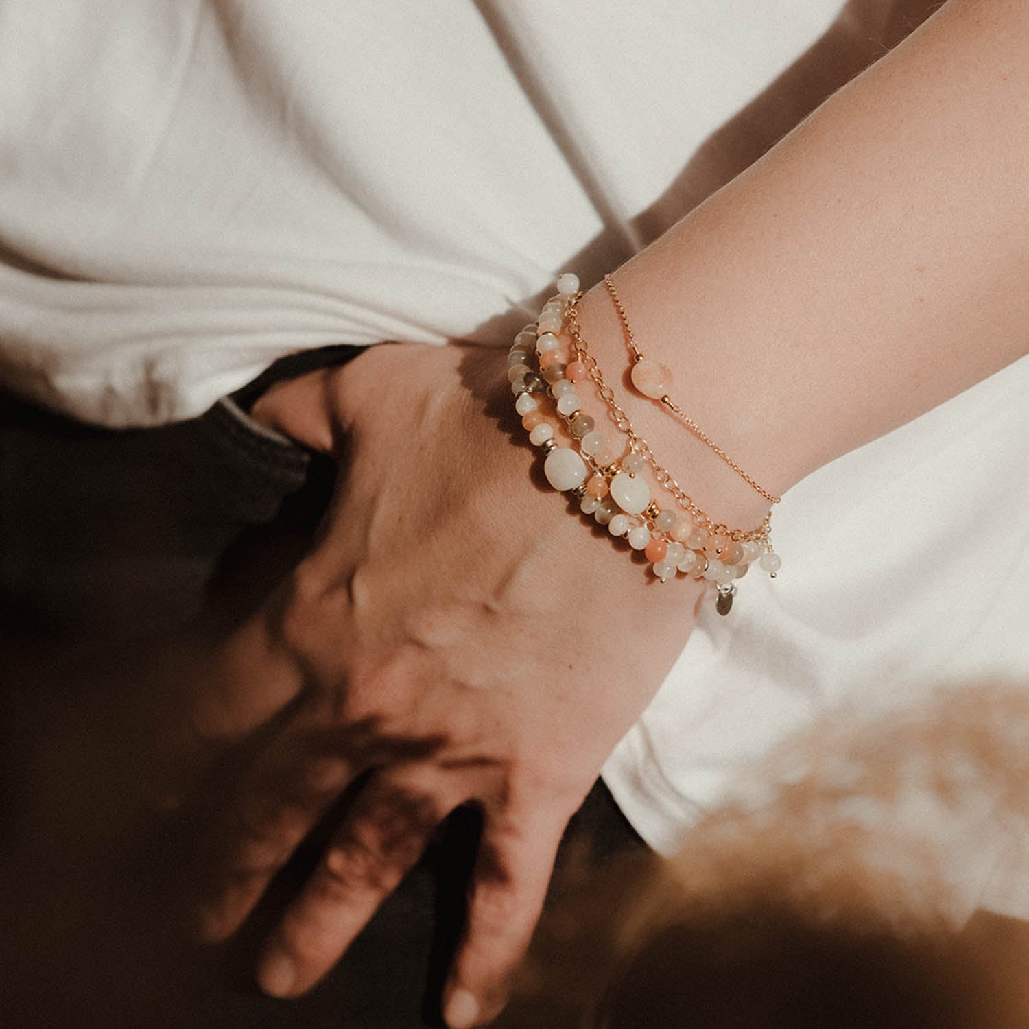 Náramky z minerálů Bohovibes.