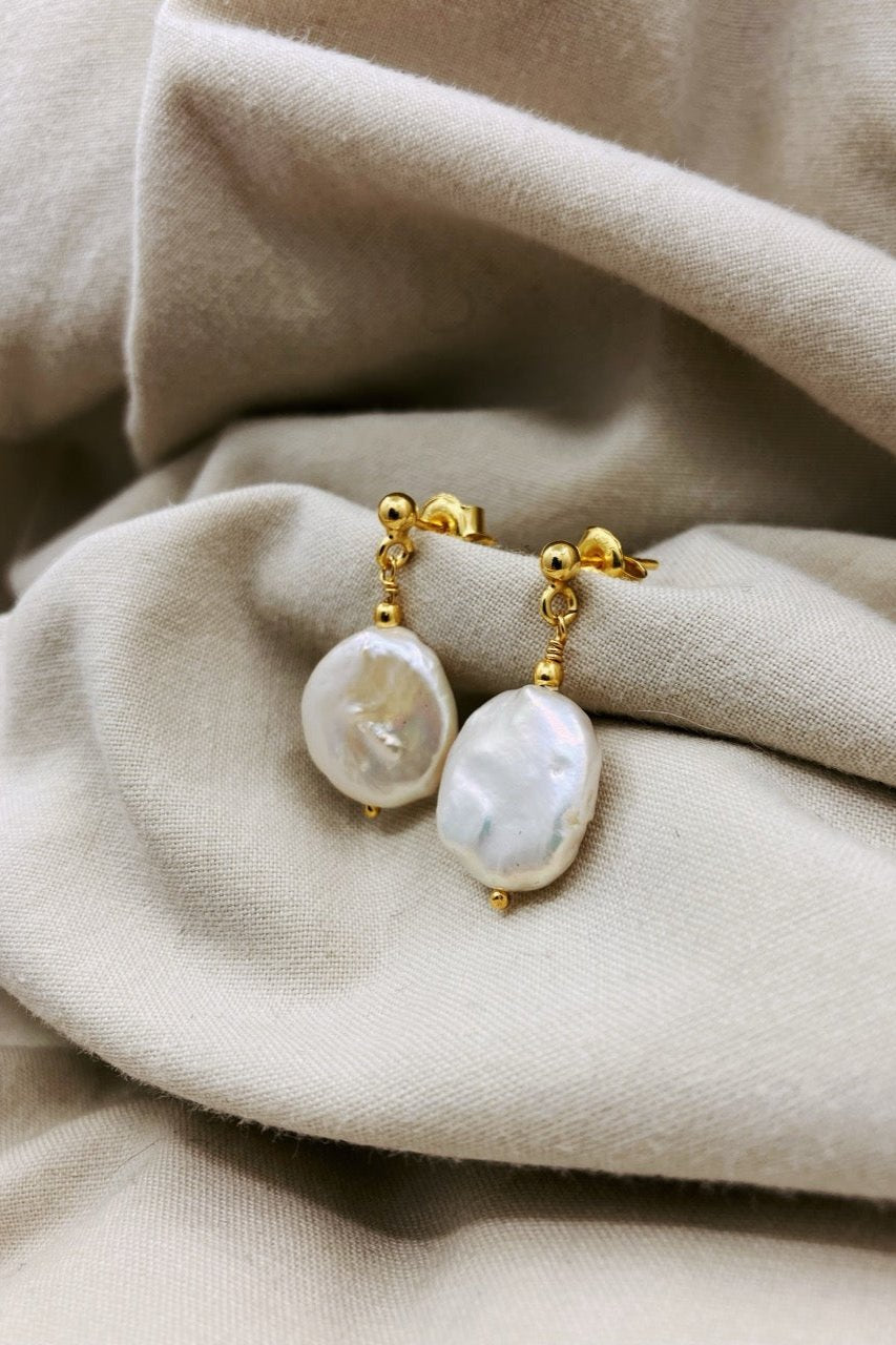 Pearl earrings II.