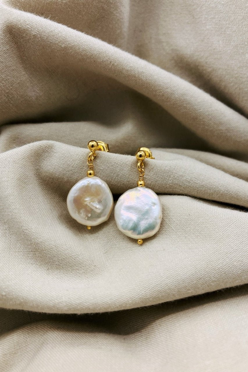 Pearl earrings II.